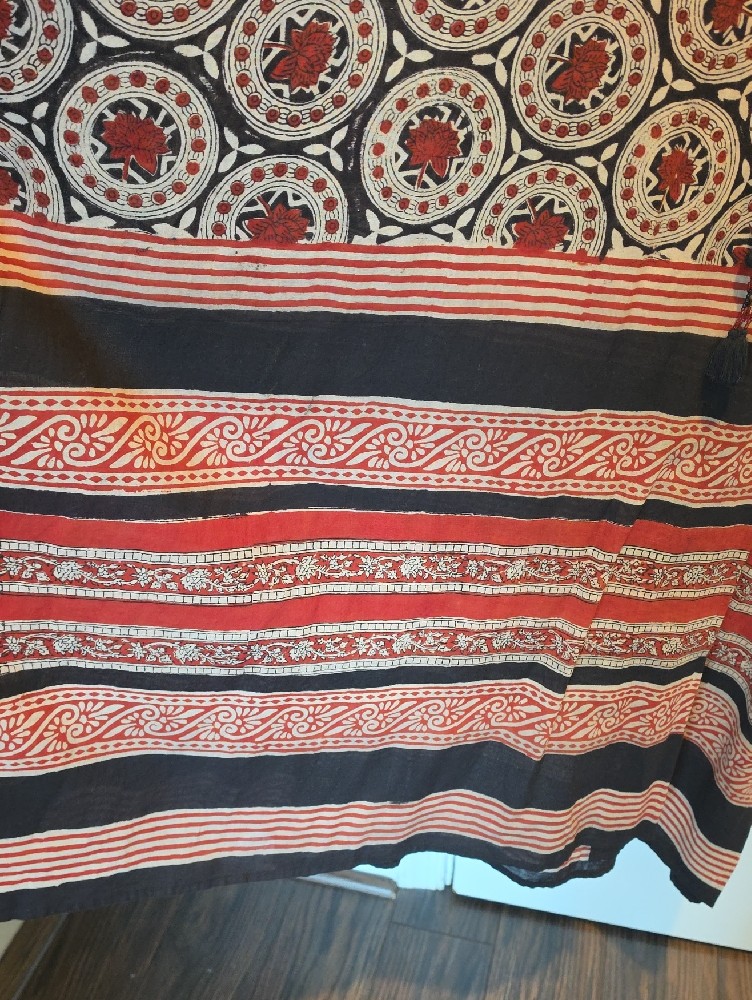 Pax Philomena Women’s Printed Kaftan In Red And Black — image 3 of 5